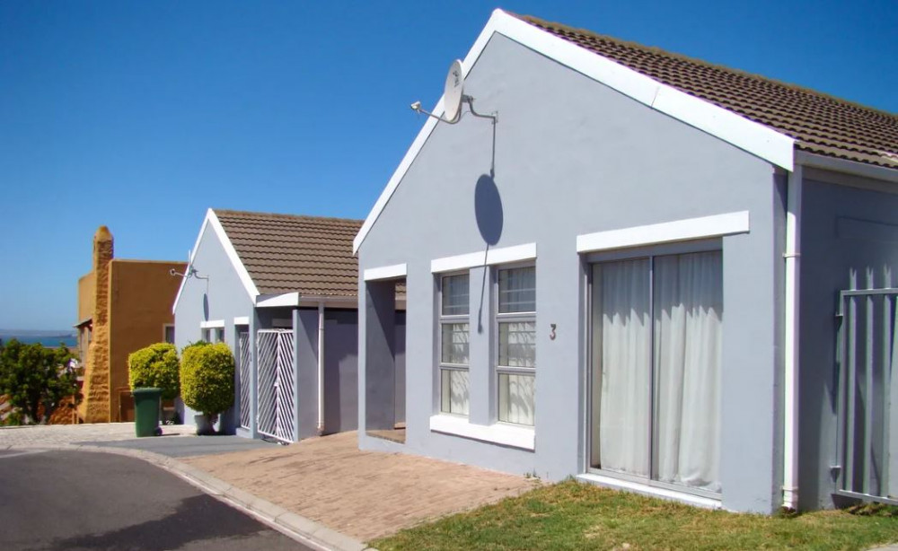 Apex Travel Club - ATC - Jane's Guesthouse-St Claire's Self-Catering Cottages