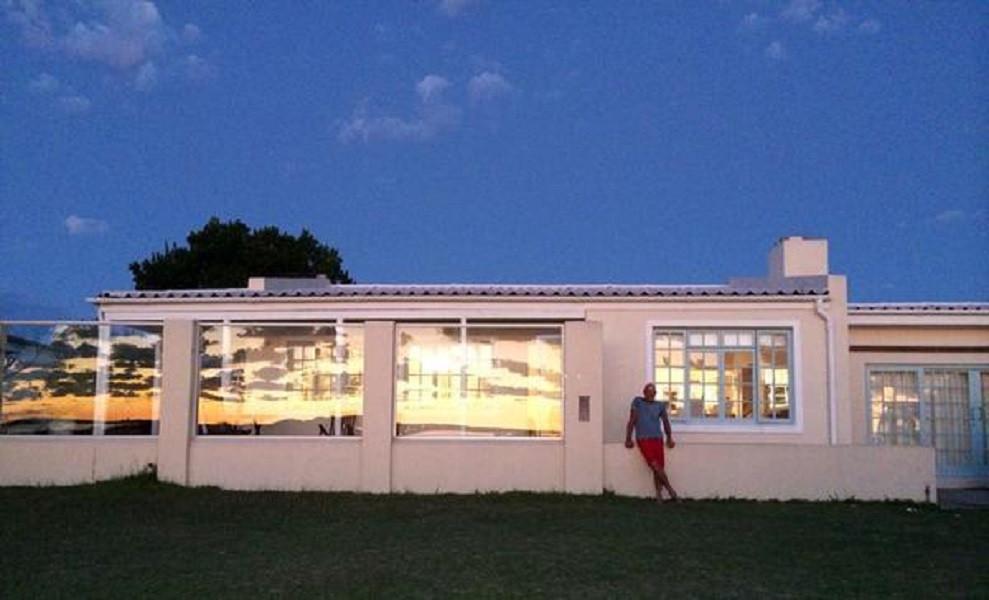 Apex Travel Club - ATC - 19 Beach Road