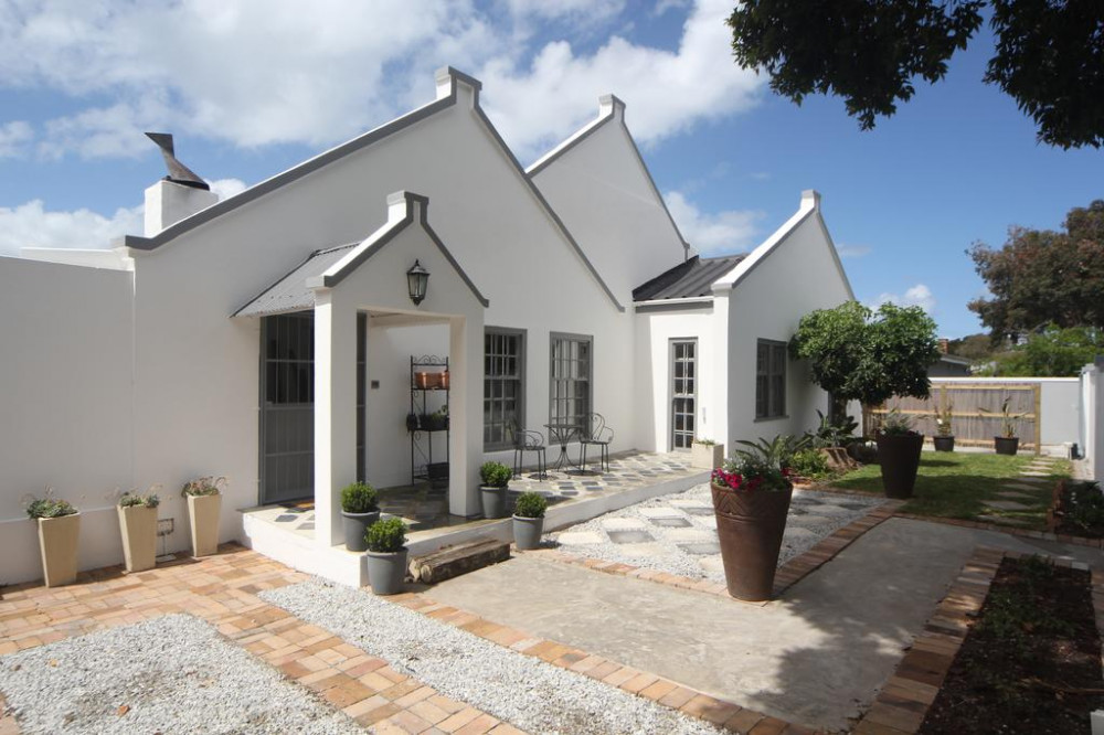 Apex Travel Club - ATC - The Lily House