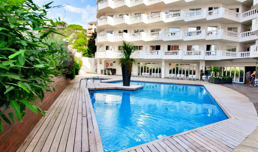 Apex Travel Club - ATC - Hotel Bernat II