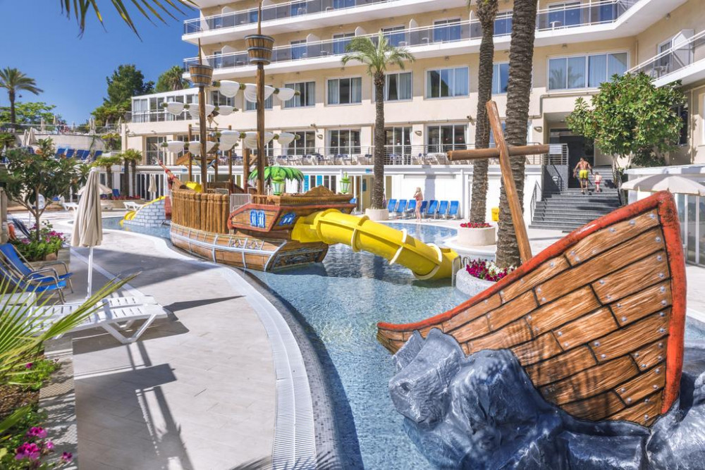Apex Travel Club - ATC - Hotel Oasis Park Splash