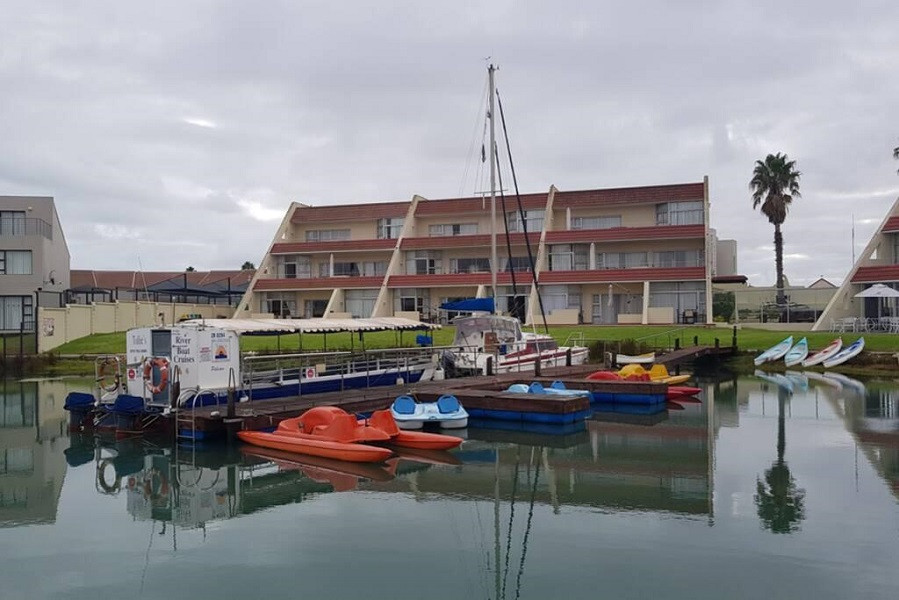Apex Travel Club - ATC - Moonlight @ Port Marina