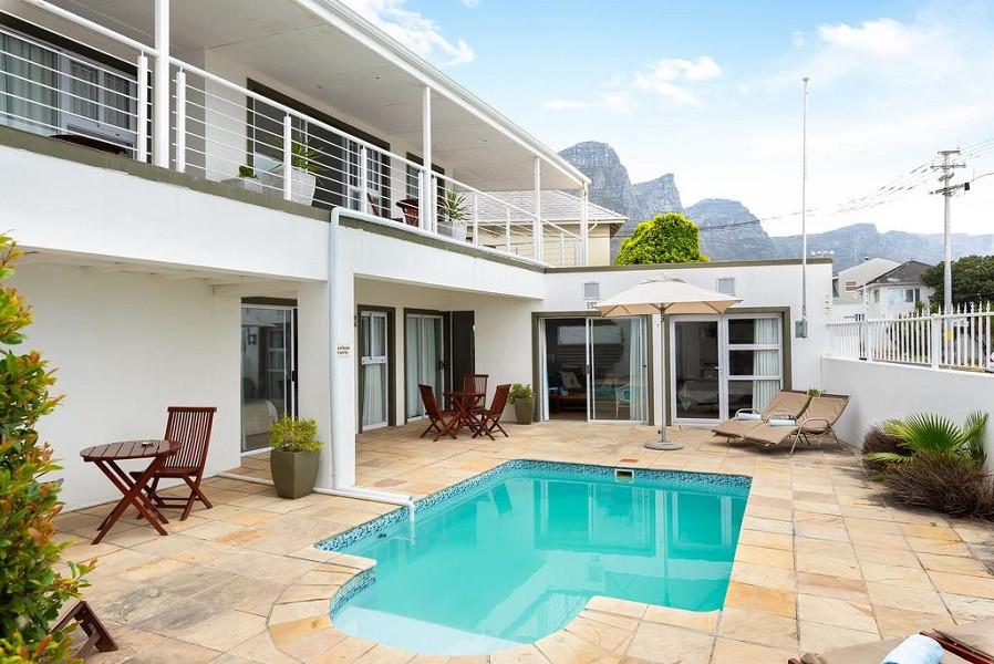 Apex Travel Club - ATC - 61 On Camps Bay Guesthouse