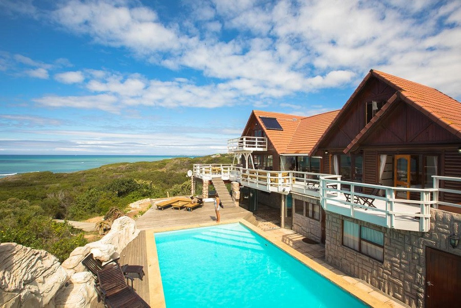 Apex Travel Club - ATC - Surf Lodge South Africa