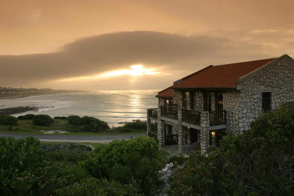 Apex Travel Club - ATC - Agulhas Country Lodge & Restaurant