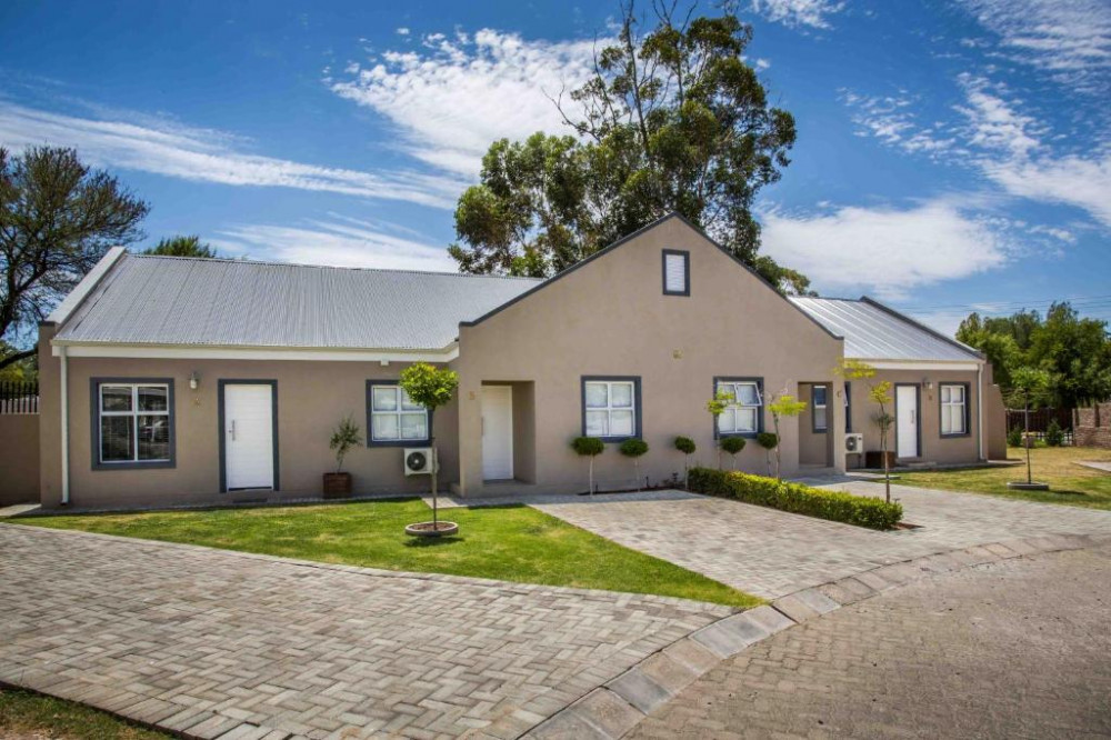 Apex Travel Club - ATC - El Dorado 65 Luxury Self Catering
