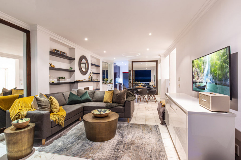 Apex Travel Club - ATC - Yolo Spaces - Clifton Beachfront Magic Apartment