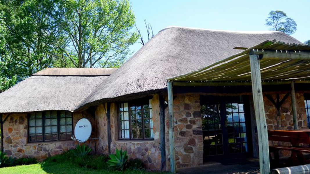 Apex Travel Club - ATC - Phezulu Safari Park