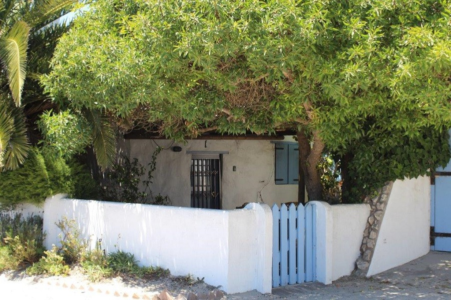 Apex Travel Club - ATC - Komyntjie 1- Self-Catering Accommodation