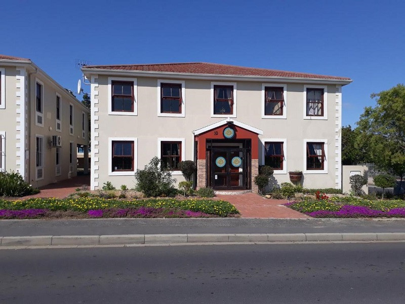 Apex Travel Club - ATC - Bread and Barrel Guesthouse Bellville