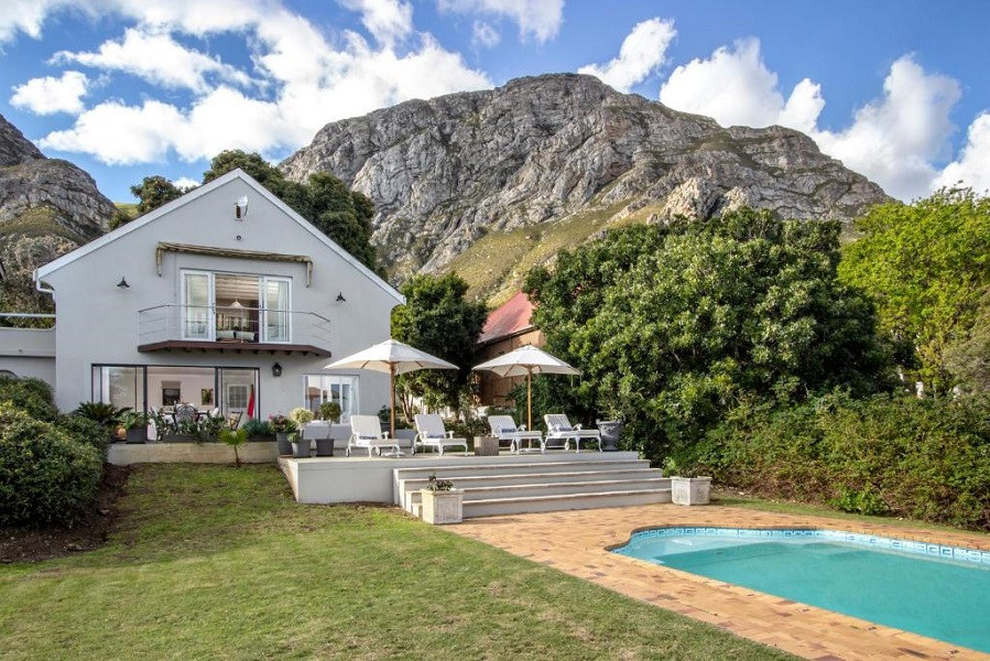 Apex Travel Club - ATC - Protea & Pincushion Cottages