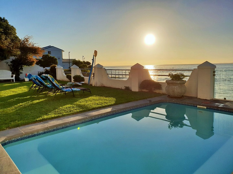 Apex Travel Club - ATC - Westbank Private Beach Villa