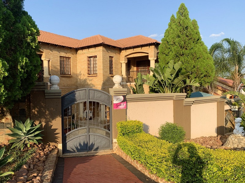 Apex Travel Club - ATC - Paula's Guest House