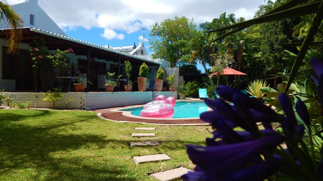 Apex Travel Club - ATC - Khashamongo Guesthouse