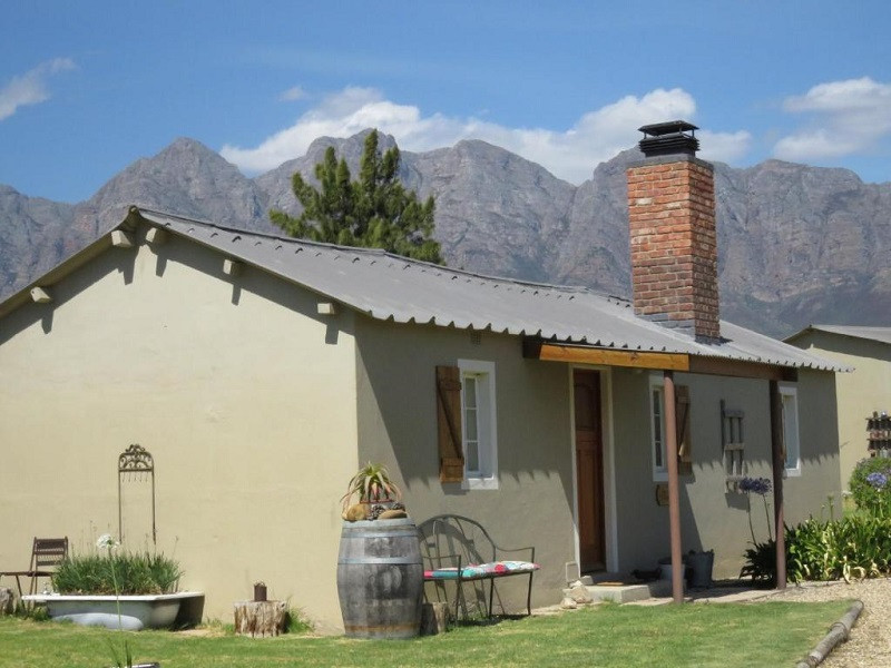 Apex Travel Club - ATC - Seven Oaks Vineyard Cottages