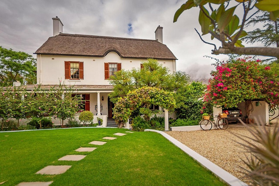 Apex Travel Club - ATC - Airlies Historical Guest House