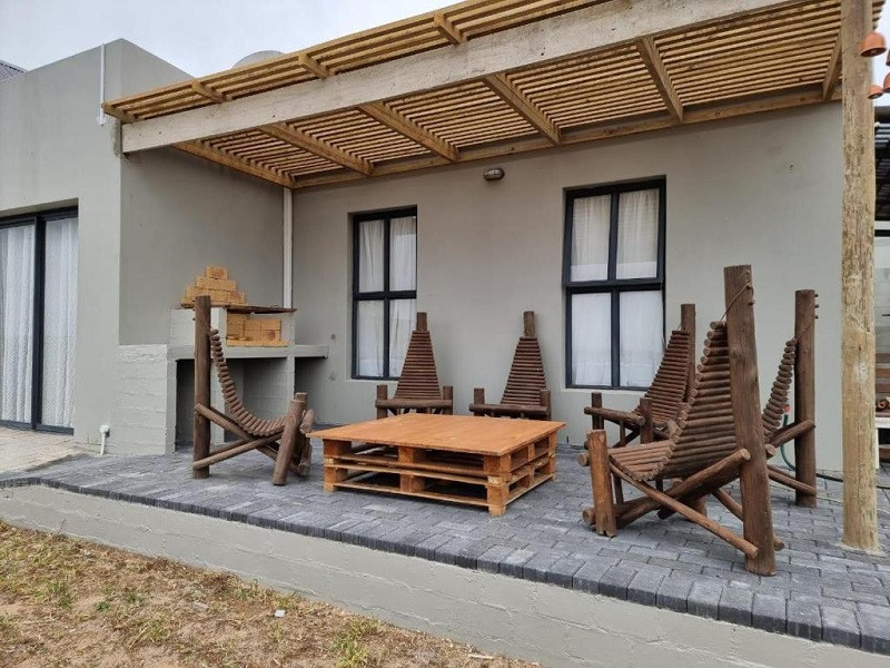 Apex Travel Club - ATC - Rustic Hill