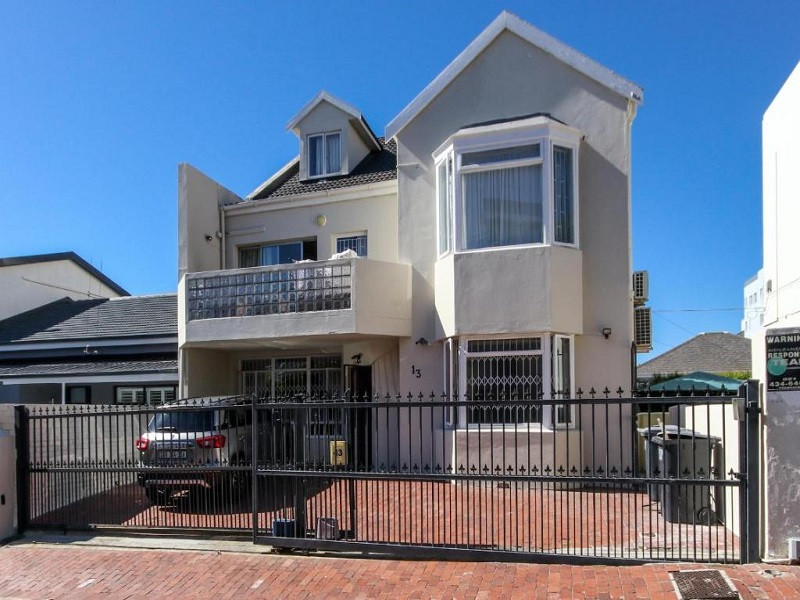 Apex Travel Club - ATC - Holiday Home in Sea Point, Fresnaye