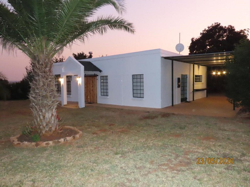 Apex Travel Club - ATC - Landor Stud Farm Cottage