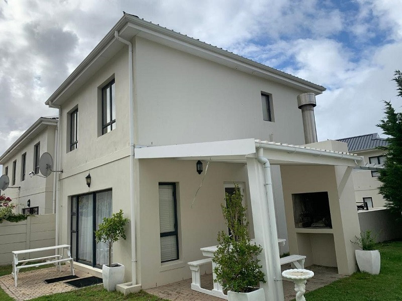 Apex Travel Club - ATC - Onrus Family Holiday Home