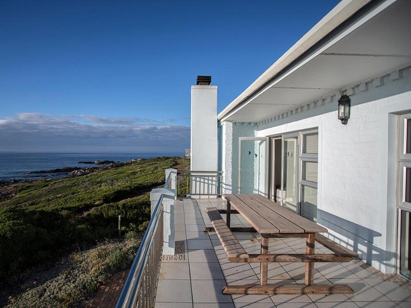 Apex Travel Club - ATC - Gansbaai Accomodation