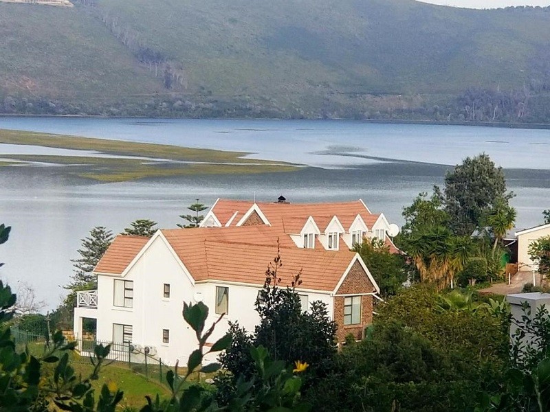 Apex Travel Club - ATC - 6 On Protea Guesthouse