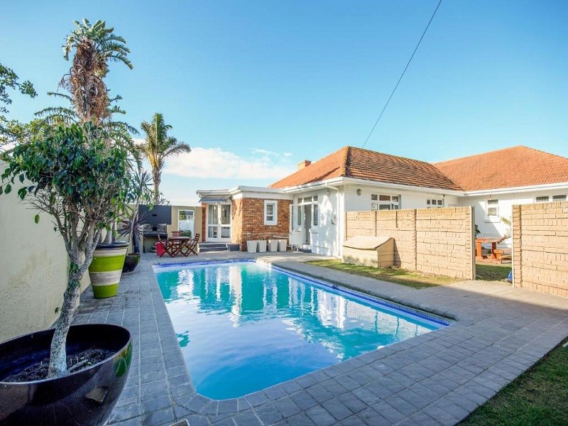 Apex Travel Club - ATC - Emabaleni Guest House