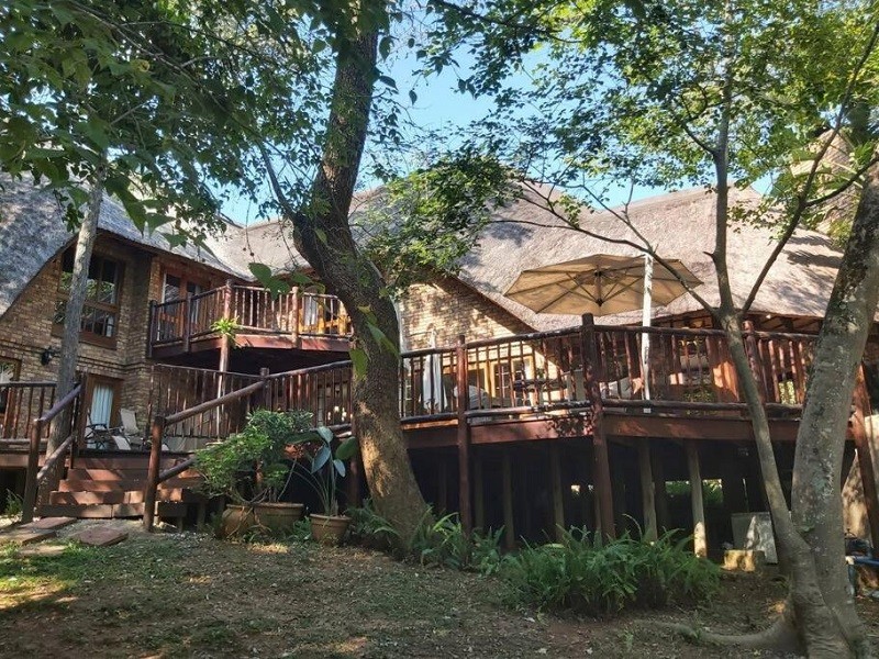 Apex Travel Club - ATC - Dreamy 3 bedroom villa on the edge of the Sabie River in Kr