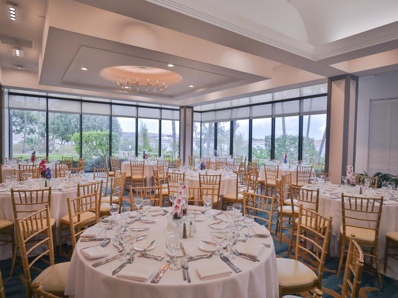Apex Travel Club - ATC - Hilton Miami Airport Blue Lagoon