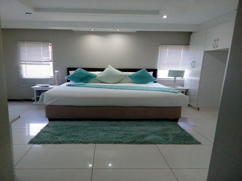 Apex Travel Club - ATC - Shoes guest house 2