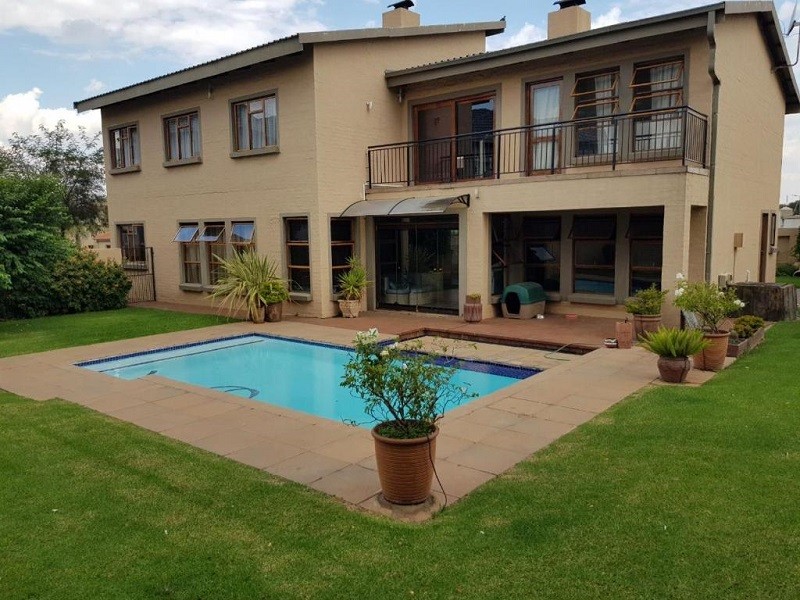 Apex Travel Club - ATC - Denzil's Place