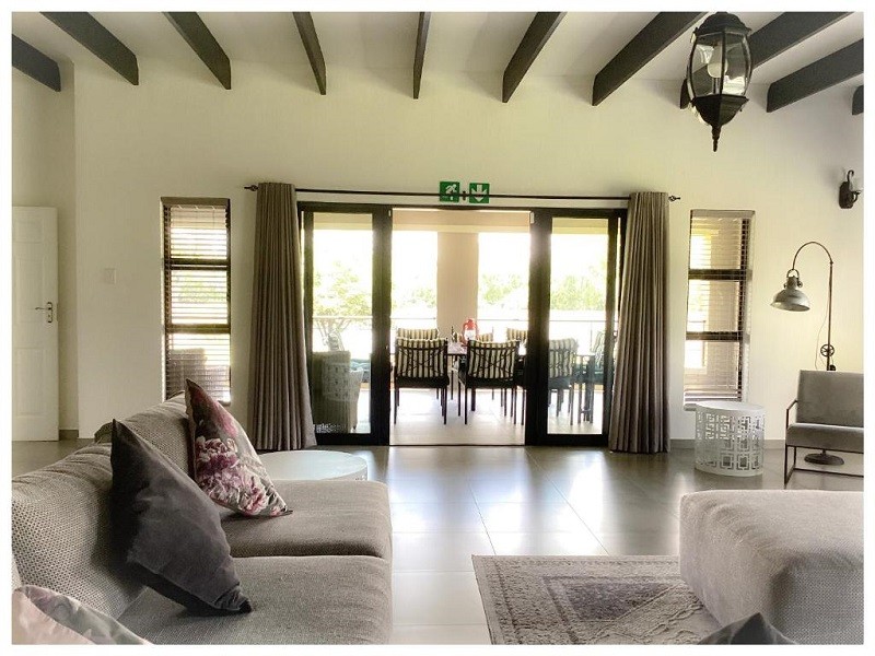 Apex Travel Club - ATC - Feathers and Rest Villa on the banks of the Vaalriver
