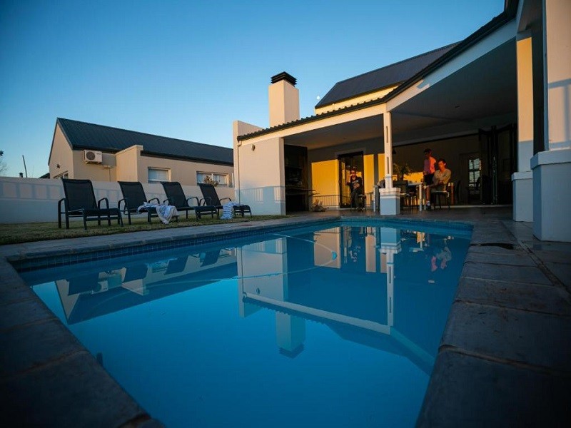 Apex Travel Club - ATC - Robertson Halfway House