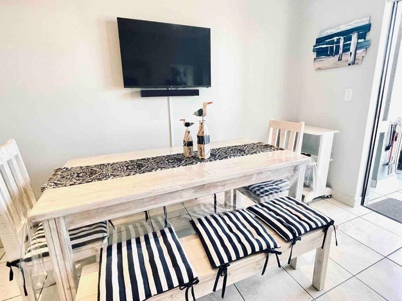 Apex Travel Club - ATC - Stylish Hartenbos Apartment