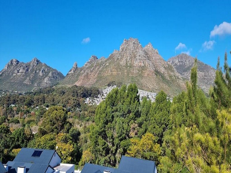 Apex Travel Club - ATC - Hout Bay Gem - Elise Way