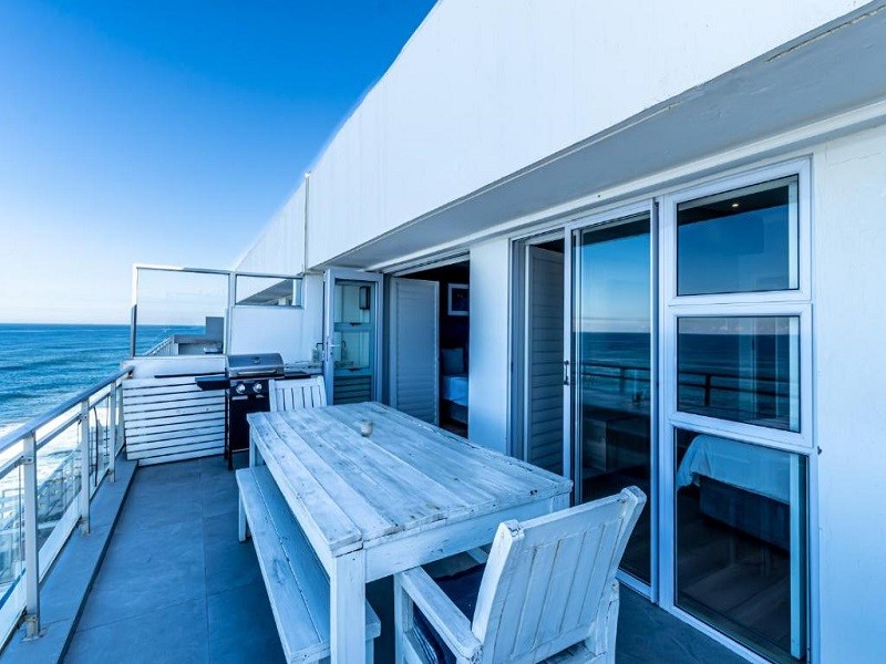 Apex Travel Club - ATC - Beach front penthouse apartment