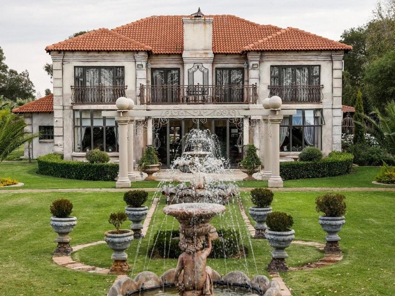 Apex Travel Club - ATC - Tuscan Rose -Bloemfontein