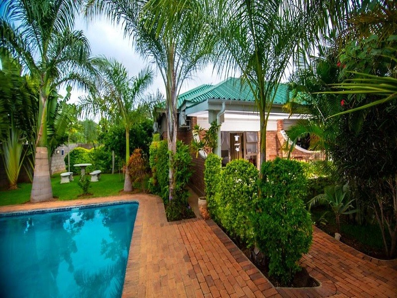 Apex Travel Club - ATC - Dzimbahwe Guest Lodge