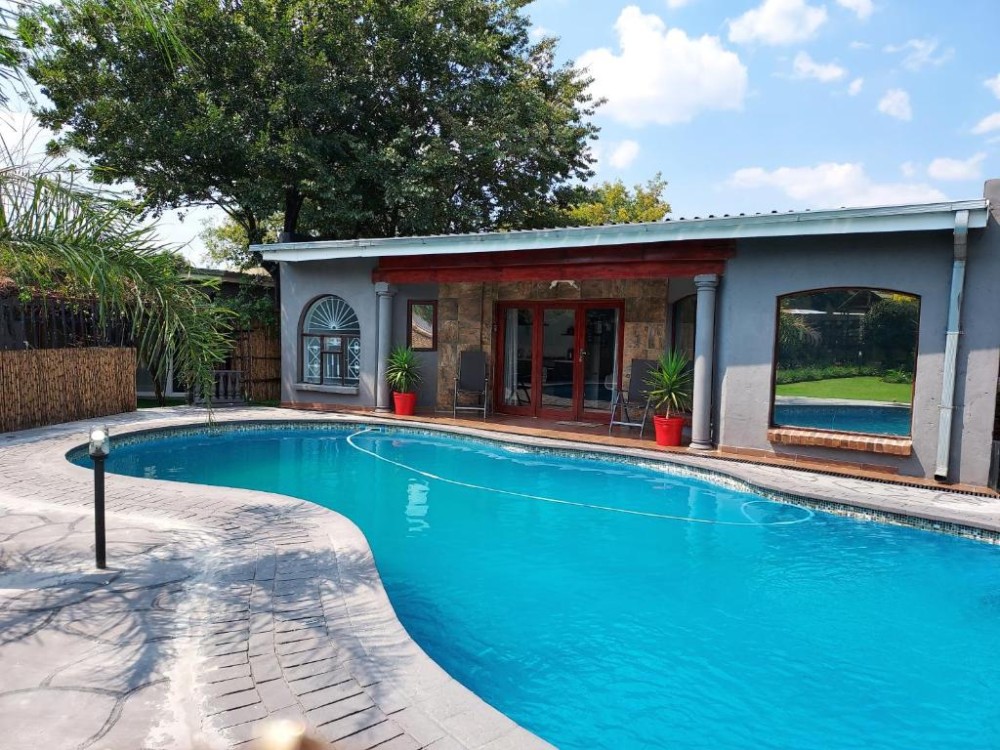 Apex Travel Club - ATC - The Pool house
