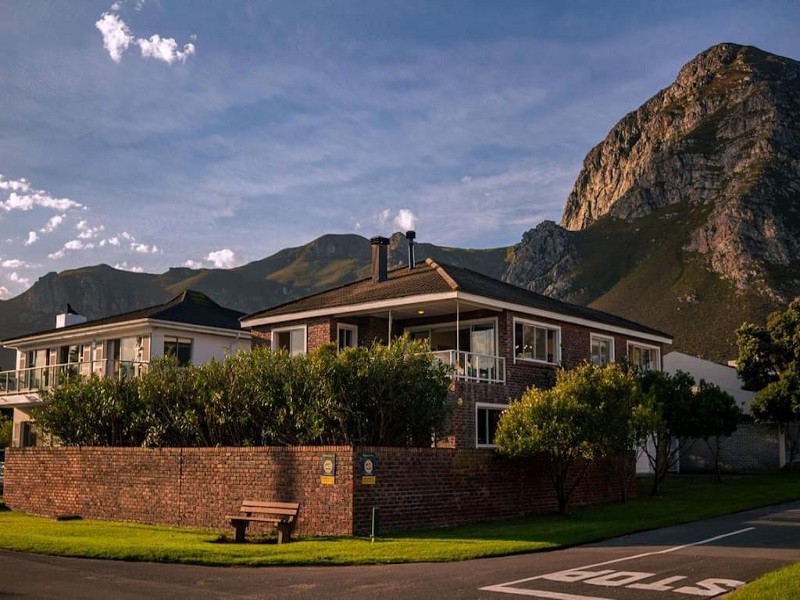 Apex Travel Club - ATC - The Mountainview Family Retreat