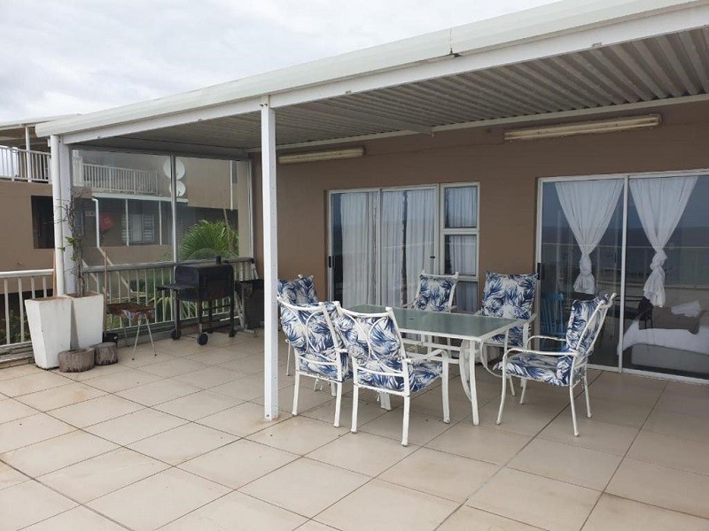 Apex Travel Club - ATC - 72 Camarque Umdloti - Beachfront Apartment