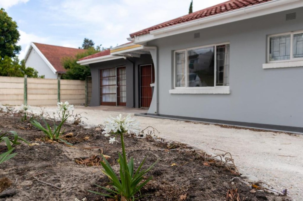 Apex Travel Club - ATC - The Jbaynian Guesthouse