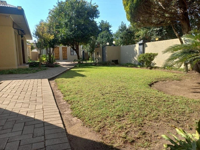 Apex Travel Club - ATC - Ikhutse Manor Guesthouse