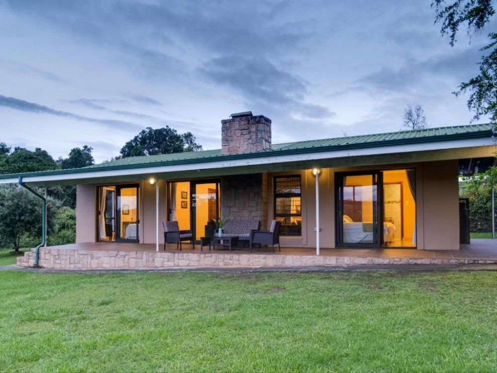 Apex Travel Club - ATC - Drakensberg Creek Cottage & Drakensberg Vultures View