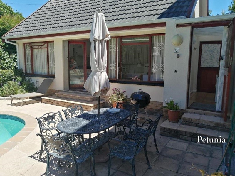 Apex Travel Club - ATC - Pinoak Cottages - Constantia