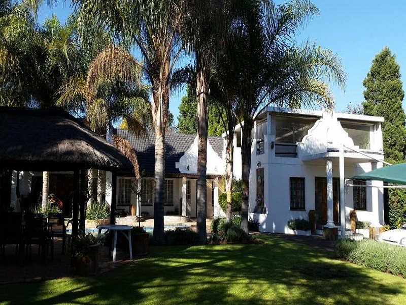 Apex Travel Club - ATC - Six Valk Avenue Guest House