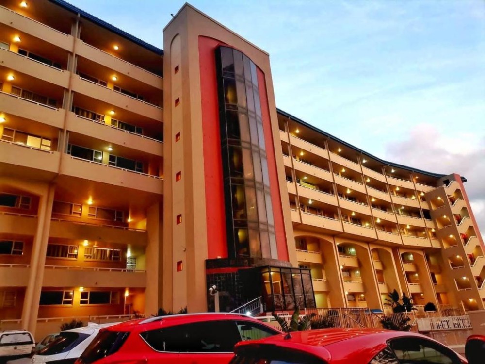 Apex Travel Club - ATC - Beachside 3 bed apartment with stunning seaviews