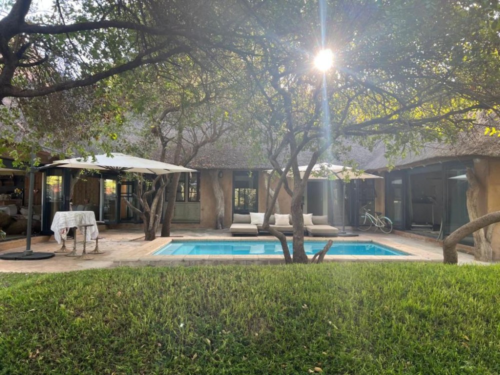 Apex Travel Club - ATC - Simba Safaris African Pride Exotic Lodge