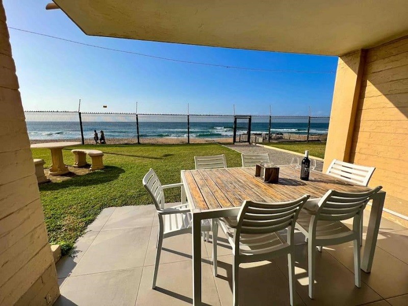 Apex Travel Club - ATC - 5 Kenwyn on Sea - Beachfront Family Unit