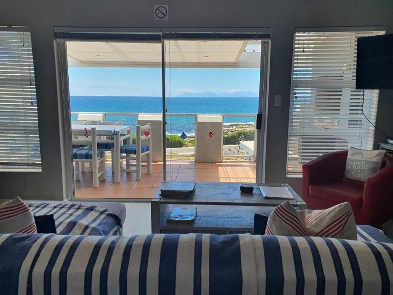 Apex Travel Club - ATC - Sunset Bliss - Gansbaai Seafront Accommodation